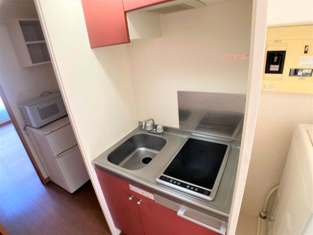 レオパレスフローラのキッチン|設備・仕様は号室により異なる為、現況を優先致します。