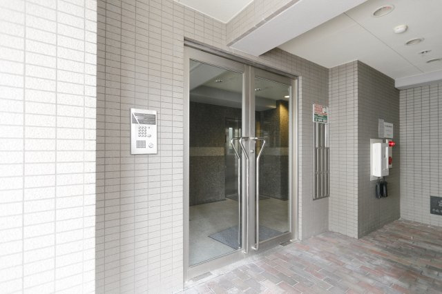 ユーザンコートのエントランス