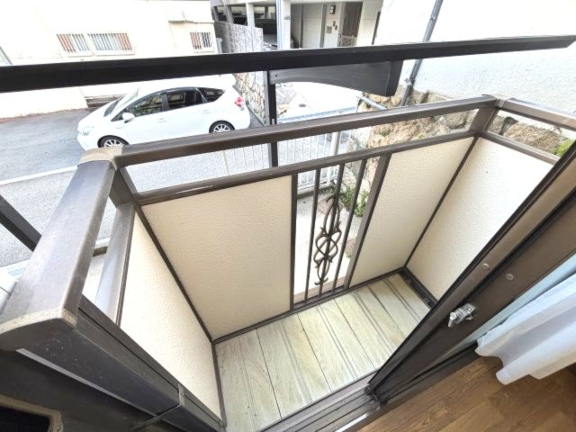 コスモハイツ高尾のバルコニー