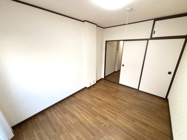 コスモハイツ高尾の寝室