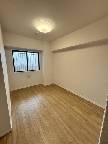 ライオンズマンションみずほ台の洋室