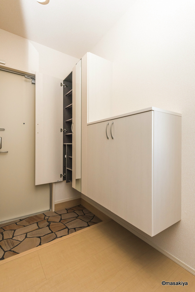 グリーンヒルズＳ・Ｔの玄関|下駄箱