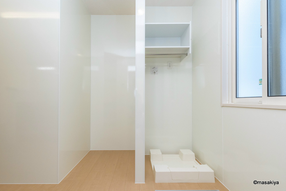 グリーンヒルズＳ・Ｔの洗面所|冷蔵庫置場