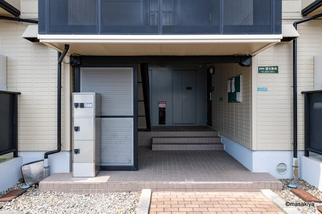 ドストーレスみわのエントランス