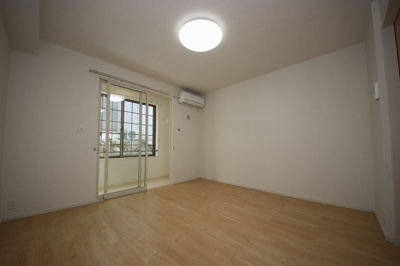 【内装】 | シンフォニー