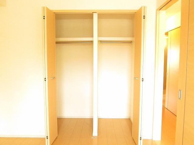 アスカ　Ｅの収納