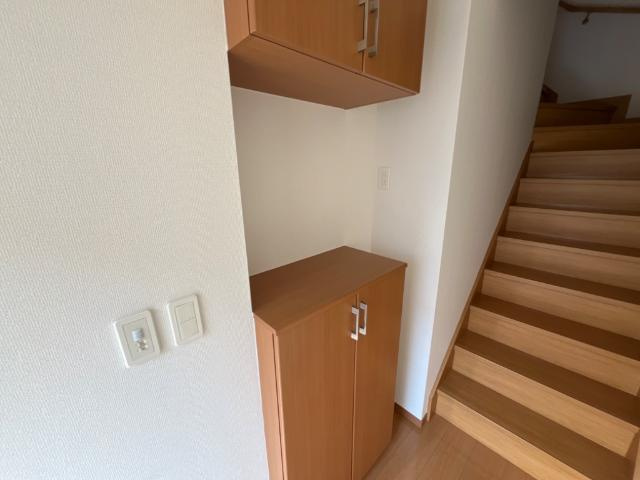 パークサイドヴィラ御里　Ａ棟の収納|下駄箱