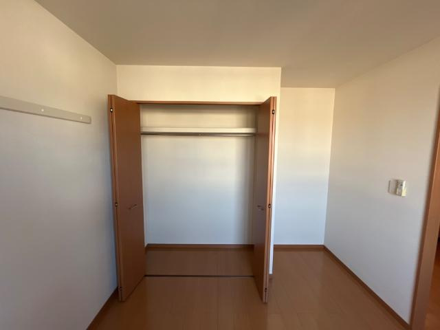 パークサイドヴィラ御里　Ａ棟の収納|クローゼット