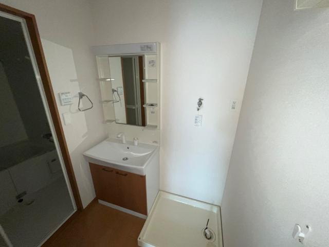 パークサイドヴィラ御里　Ａ棟の洗面所|洗髪洗面化粧台