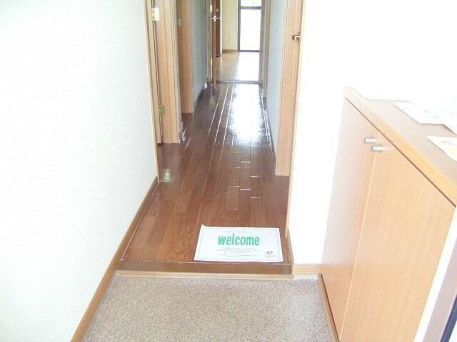 サニーガーデンの玄関