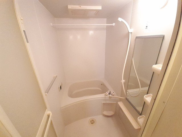 リバーサイドヒルズの浴室