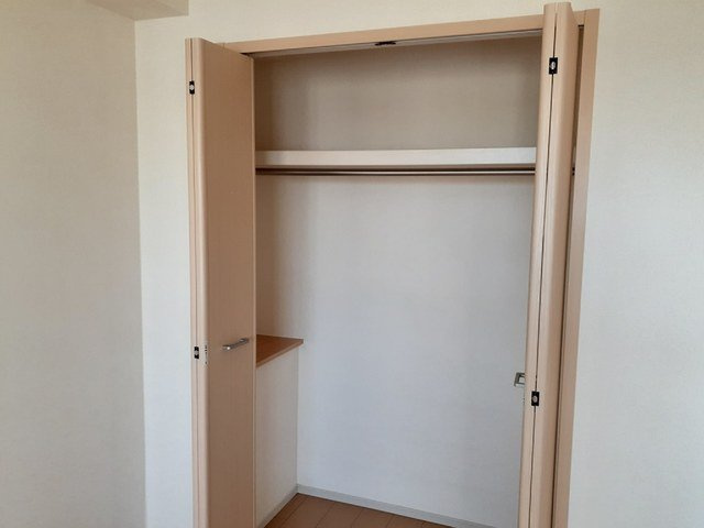 アスカ　Ｅの収納