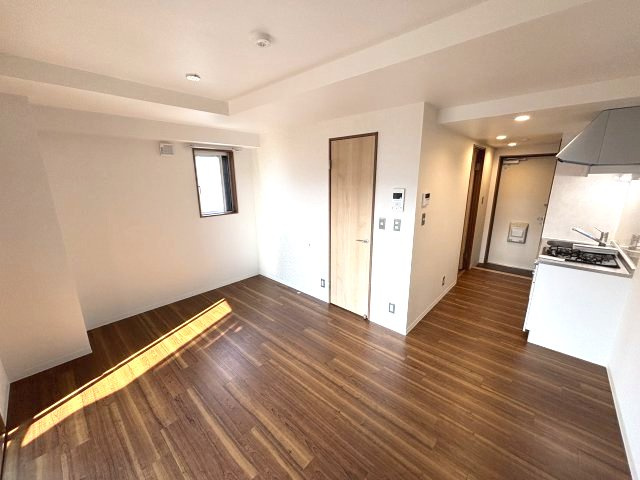 シャロン灘の居間・リビング