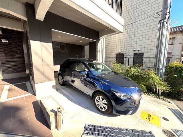 シャロン灘の駐車場