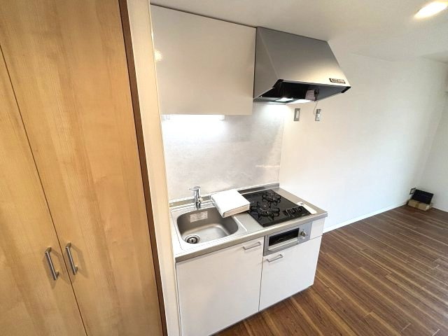 シャロン灘のキッチン