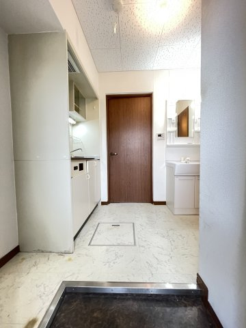 ＶＡＬＯＲＥ住吉Ⅱの玄関
