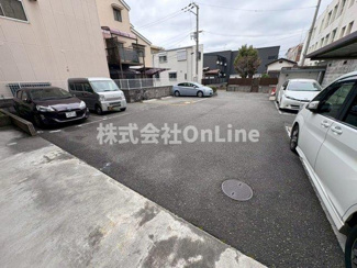 【駐車場】