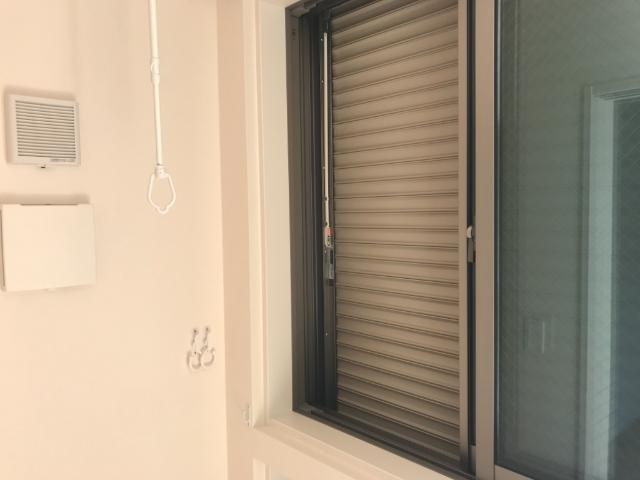 ベル・グラースⅡの内装|電動シャッター