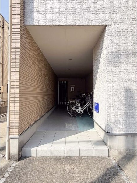 La　Speranza神宮西のエントランス