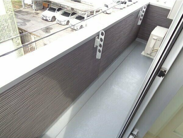 ジュネス千種のバルコニー