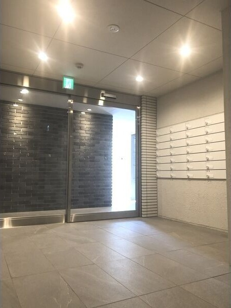 LUORE浄心のエントランス