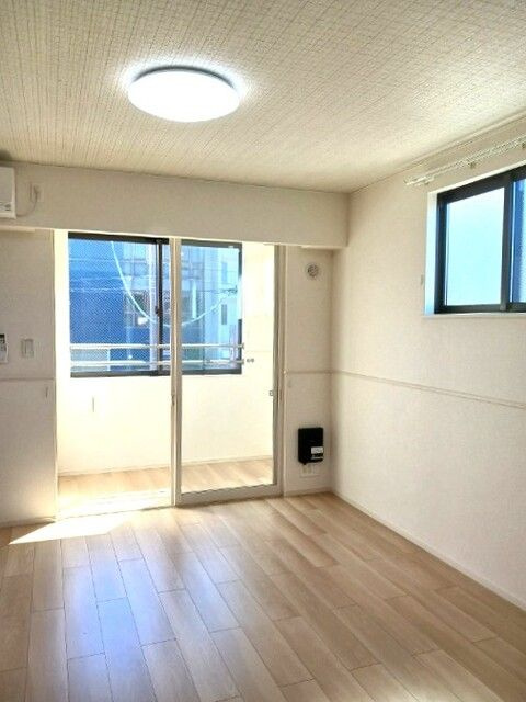 Ａｌｄｅｂａｒａｎの居間・リビング