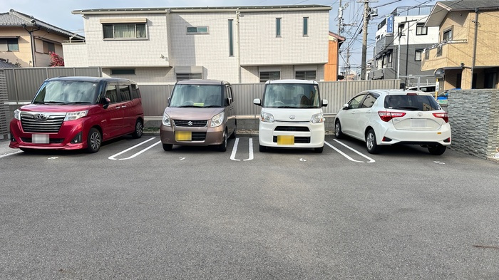 サンライフ黄金の駐車場