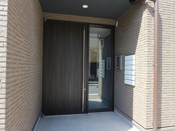 REGALEST浅間町のエントランス