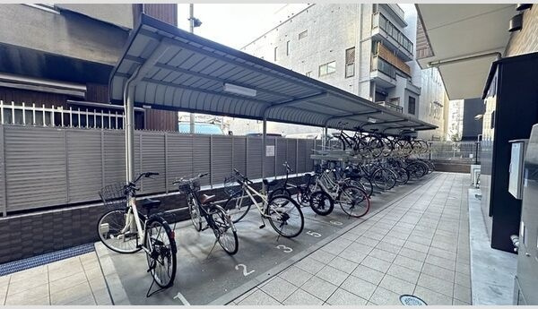 グランドソレイユ名駅の周辺