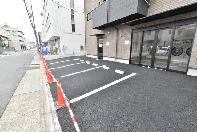ＨＡＲＵＫＡＺ鶴舞公園の駐車場