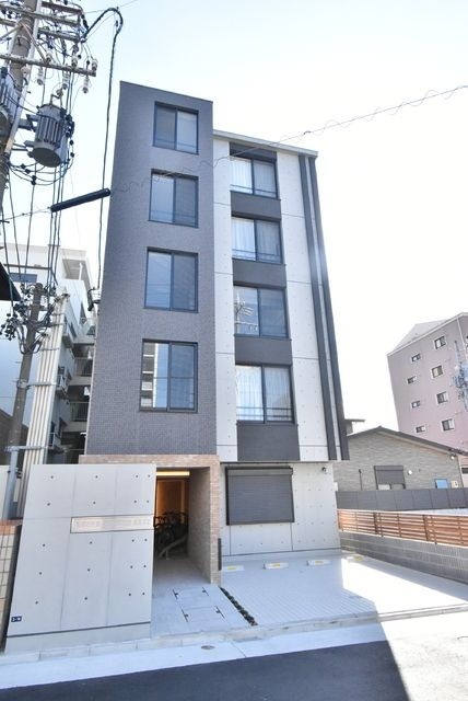 ＬＵＯＲＥ浄心ＥＡＳＴのエントランス