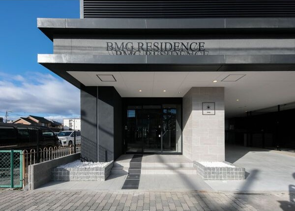 BMG RESIDENCEのエントランス