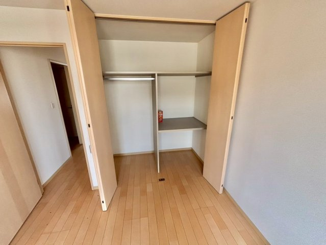 プレミア南条B棟の収納