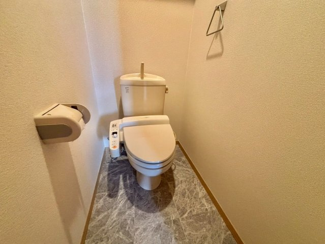 プレミア南条B棟のトイレ