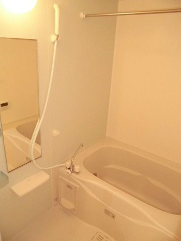 パパグラッチェ　Ｂの浴室|落ち着いた空間のお風呂です