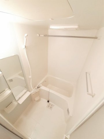 アレーナの浴室|コンパクトで使いやすいお風呂です