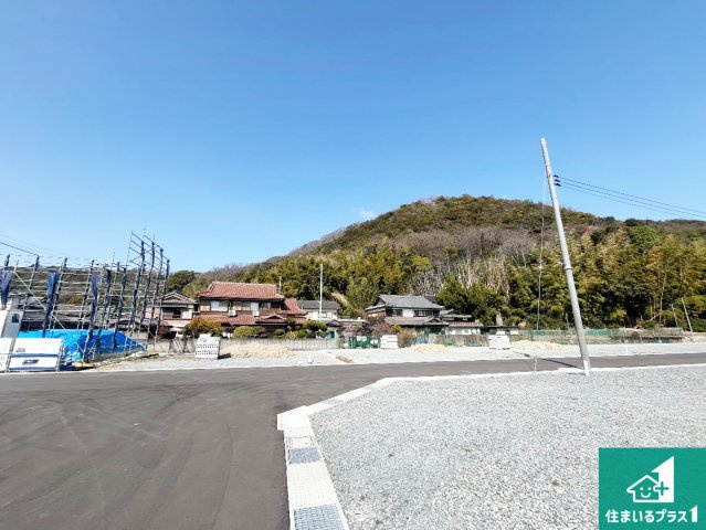 姫路市勝原区山戸　第4期　新築一戸建ての外観|周辺は落ち着いた街並みの住宅地！子育てがしやすい住環境です！まだ未完成ですが、現地でしかわからない事もございます。是非一度ご覧ください。