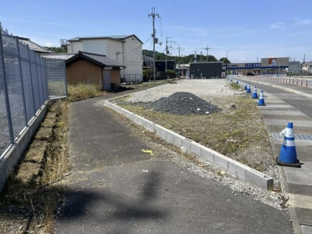 近江八幡市武佐町の事業用地の外観