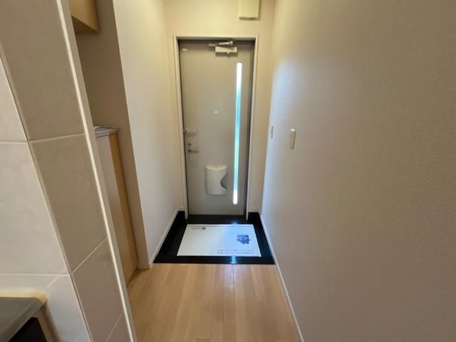 メゾン・ミライフの玄関