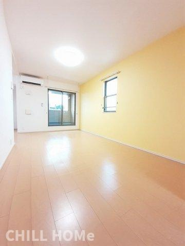 ラ・ポルテＡの居間・リビング|当社、チルホームのHPもご覧ください(^^)/物件情報多数♪