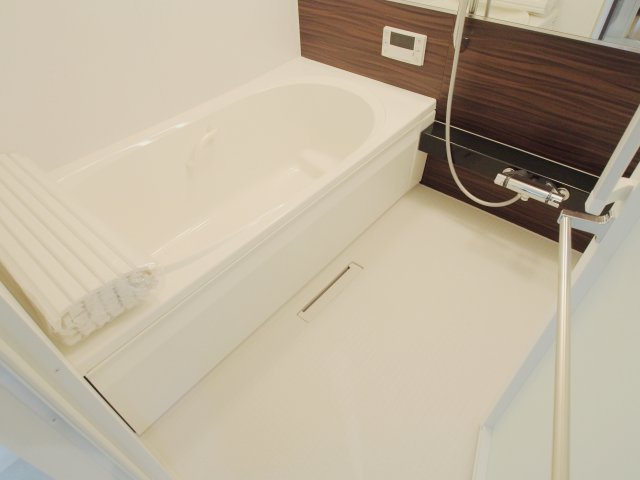 ｈｅｌｉａｎｔｈｅ南幸町の浴室