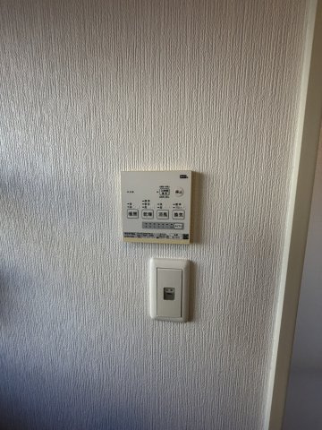 泉佐野市羽倉崎３丁目戸建の冷暖房・空調設備|浴室乾燥機