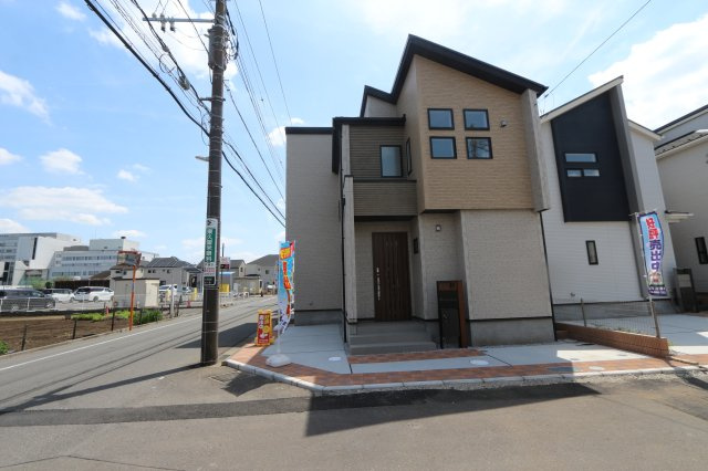 【Blooming Garden】小平市大沼町６丁目の外観|前面道路６ｍ！車庫入れ時も安心