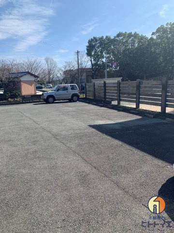 アムールメゾンの駐車場|カースペースがあります
