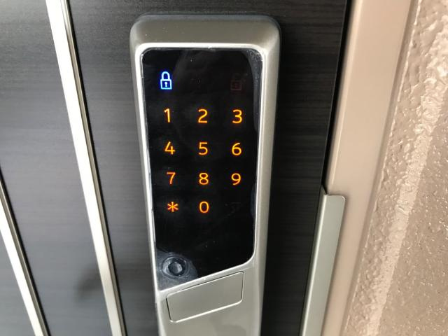 グロリアスの内装|電子キーで防犯性アップ