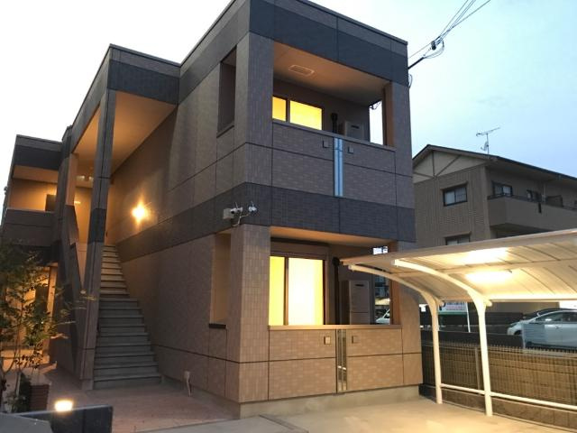 グロリアスの外観|外観写真（夜）