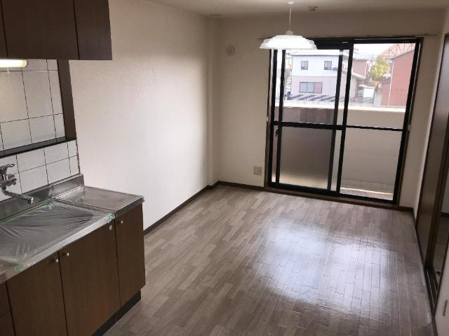 エスペランス　光の居間・リビング|8.4帖のダイニング