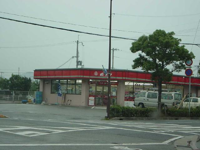 ラベンダー　ハイツの周辺|コンビニポプラまで500ｍ