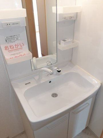ブルックⅤの洗面所