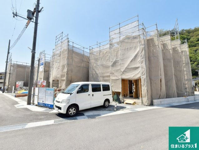 姫路市青山　第7期　新築一戸建ての外観|周辺は落ち着いた街並みの住宅地！子育てがしやすい住環境です！まだ未完成ですが、現地でしかわからない事もございます。是非一度ご覧ください。
